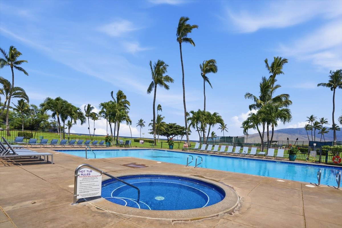 Amenities Pool and Hot Tub